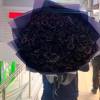 Букет 101 черная роза с оформлением R826